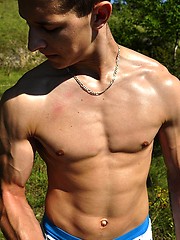 Appetite jock have hard workout at the nature