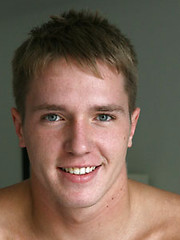 Pretty college stud ready to jackoff