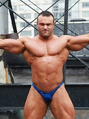 Muscle hunk Johnny Bravo