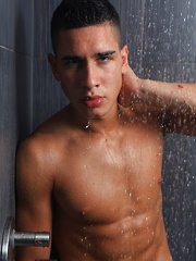 Kaleo hot shower